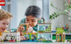 LEGO® City 60365 Appartementhaus | Teddy Toys Kinderwelt