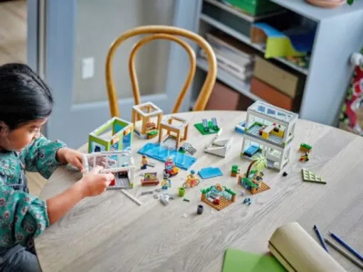 LEGO® City 60365 Appartementhaus | Teddy Toys Kinderwelt
