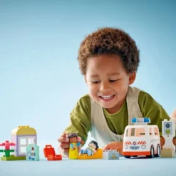 LEGO® DUPLO 10447 Rettungswagen mit Fahrer | Teddy Toys Kinderwelt