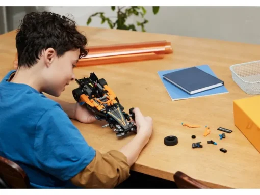 LEGO® Technic 42169 NEOM McLaren Formula E Race Car | Teddy Toys Kinderwelt